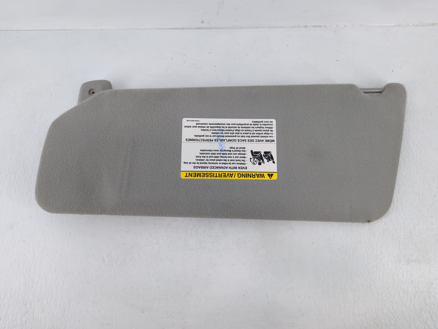 2004-2008 Ford F-150 Sun Visor Shade Replacement Passenger Right Mirror Fits Fits 2004 2005 2006 2007 2008 OEM Used Auto Par