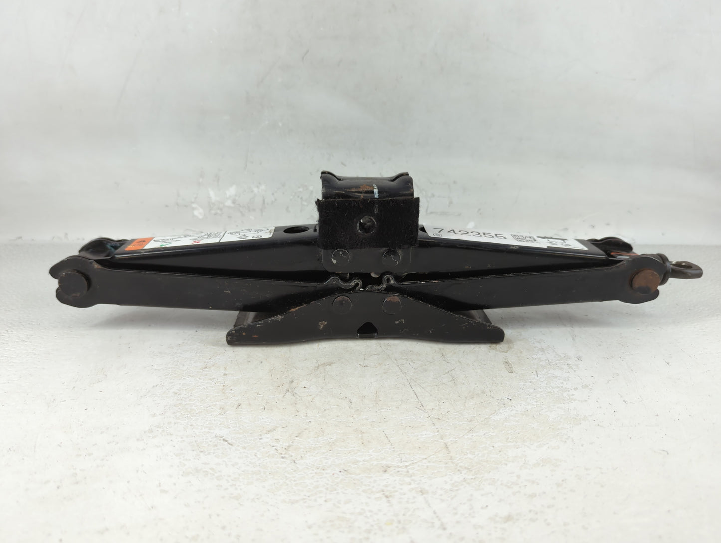 2007 Ford F-150 Spare Scissor Car Jack - Oemusedautoparts1.com