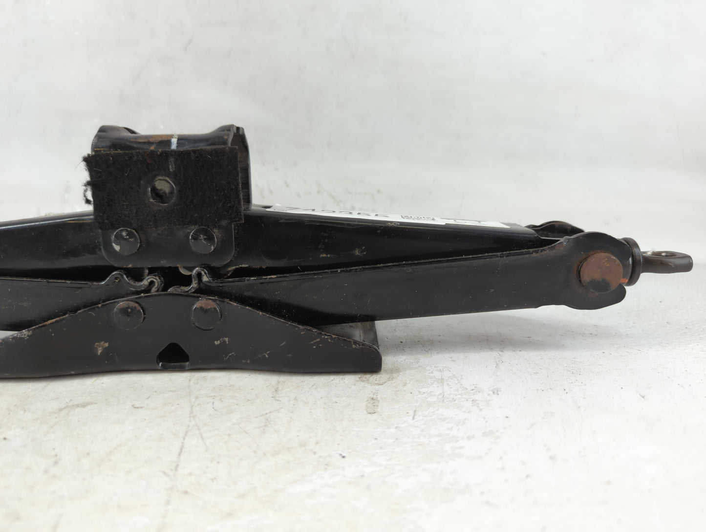 2007 Ford F-150 Spare Scissor Car Jack - Oemusedautoparts1.com