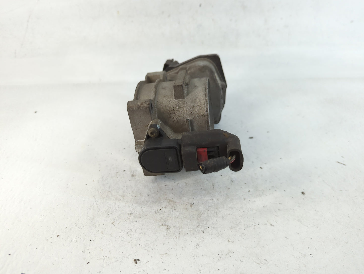 2004-2010 Ford F-150 Throttle Body P/N:040307 1389695 02R, 6L3E-AA Fits Fits 2004 2005 2006 2007 2008 2009 2010 OEM Used Aut