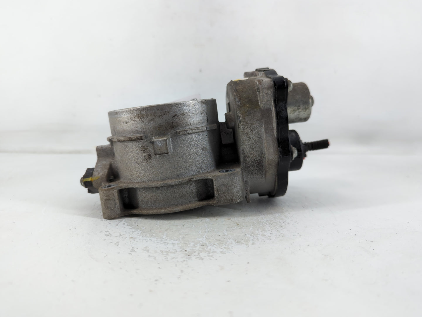 2004-2010 Ford F-150 Throttle Body P/N:053107 1733430 01R Fits Fits 2004 2005 2006 2007 2008 2009 2010 OEM Used Auto Parts -