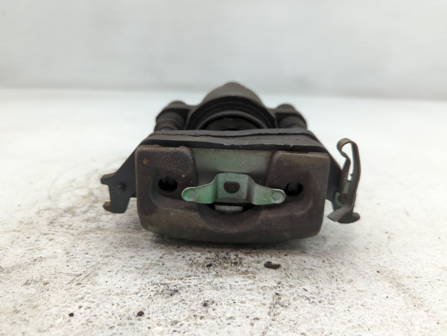 2004-2011 Ford F-150 Front Driver Left Brake Caliper - Oemusedautoparts1.com