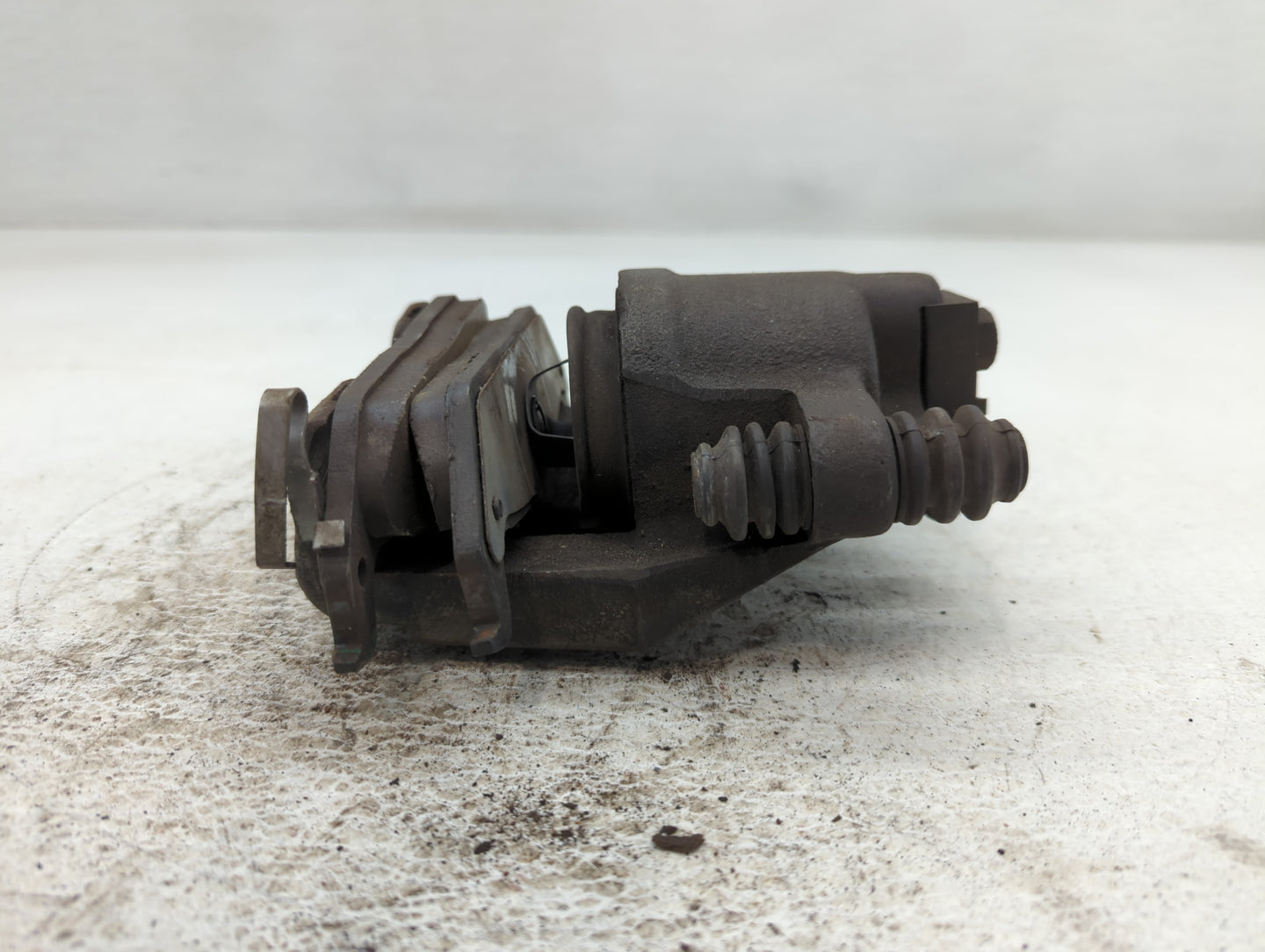 2004-2011 Ford F-150 Front Driver Left Brake Caliper - Oemusedautoparts1.com