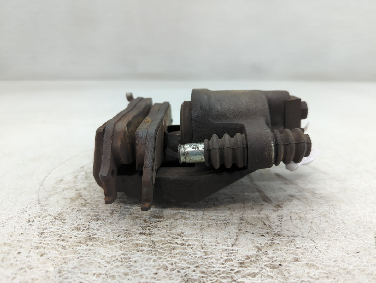 2004-2011 Ford F-150 Front Passenger Right Brake Caliper - Oemusedautoparts1.com