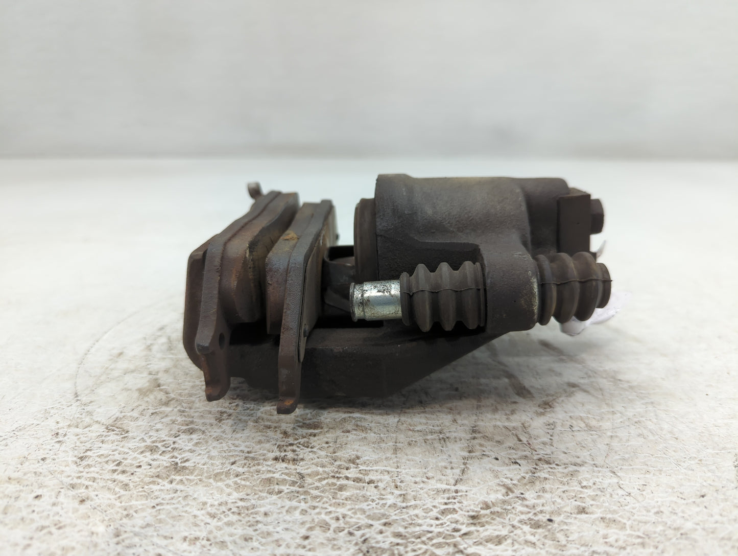 2004-2011 Ford F-150 Front Passenger Right Brake Caliper - Oemusedautoparts1.com