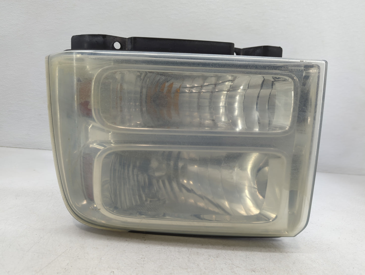 Ford F-250 Driver Left Oem Head Light Headlight Lamp - Oemusedautoparts1.com