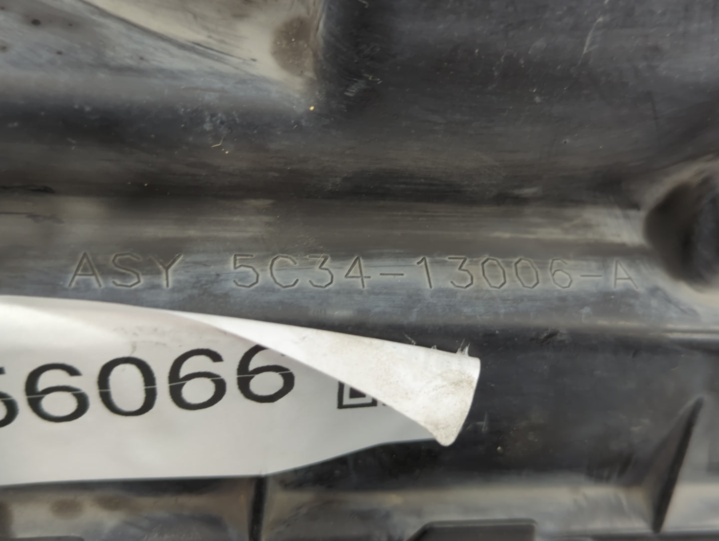 Ford F-250 Driver Left Oem Head Light Headlight Lamp - Oemusedautoparts1.com