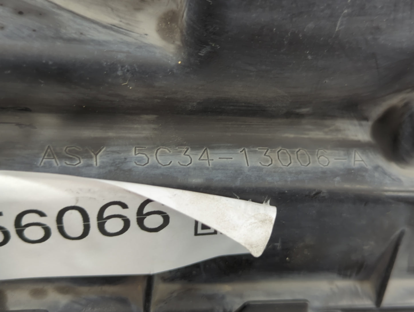 Ford F-250 Driver Left Oem Head Light Headlight Lamp - Oemusedautoparts1.com