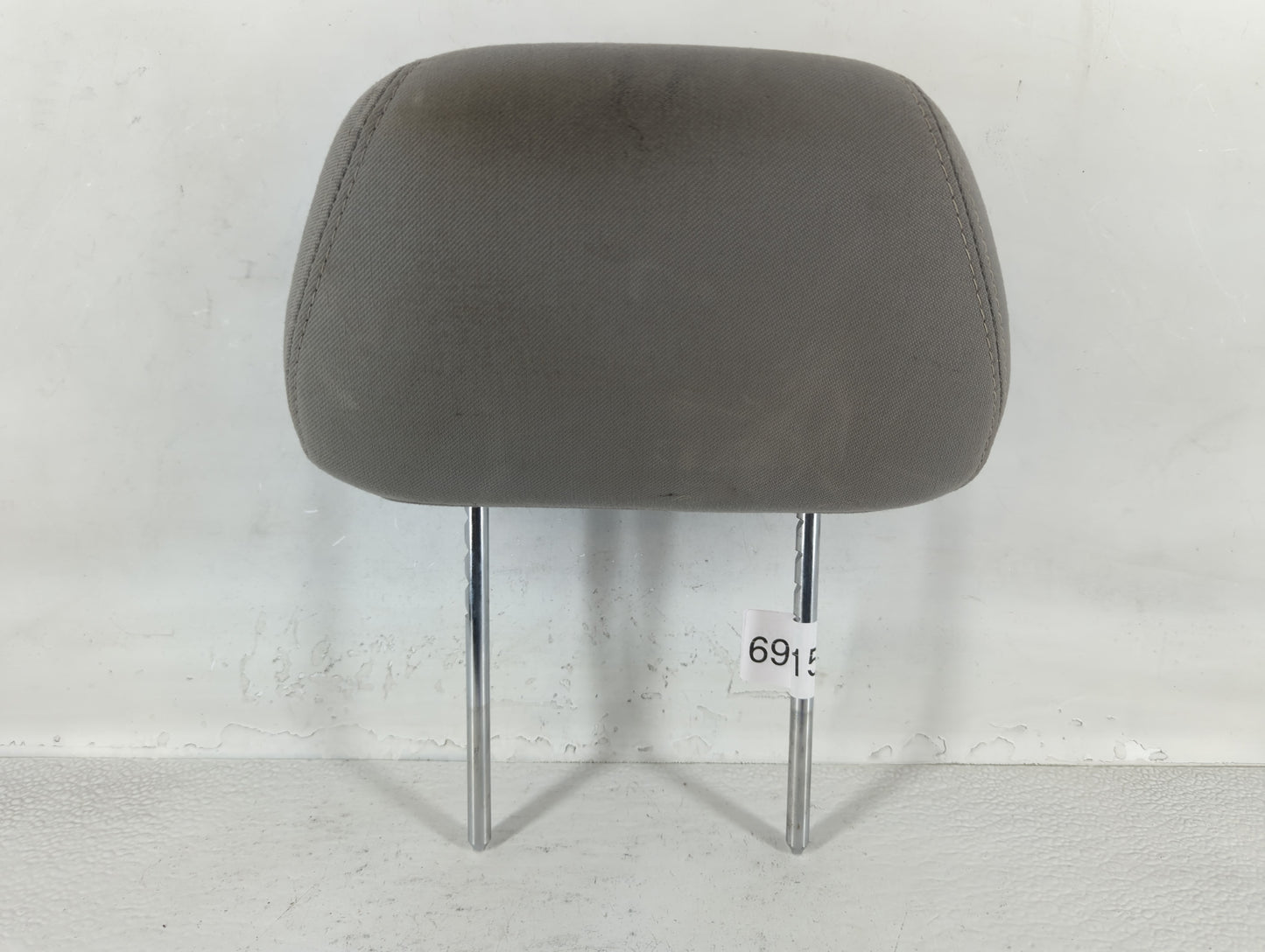 2005-2007 Ford F-250 Super Duty Headrest Head Rest Front Driver Passenger Seat Fits Fits 2005 2006 2007 OEM Used Auto Parts 