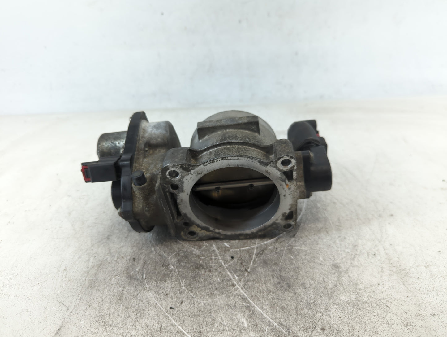 2005-2010 Ford F-250 Super Duty Throttle Body P/N:1417362 01 Fits Fits 2004 2005 2006 2007 2008 2009 2010 OEM Used Auto Part