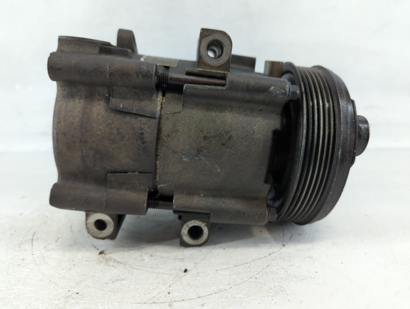 1999-2007 Ford F-250 Super Duty Air Conditioning A/c Ac Compressor Oem - Oemusedautoparts1.com