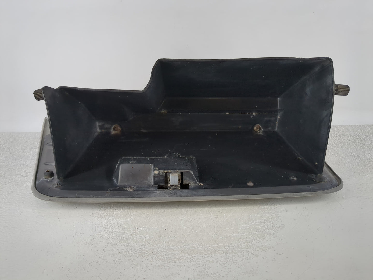 2007 Ford F-350 Super Duty Passenger Glove Box Door Storage Compartment - Oemusedautoparts1.com