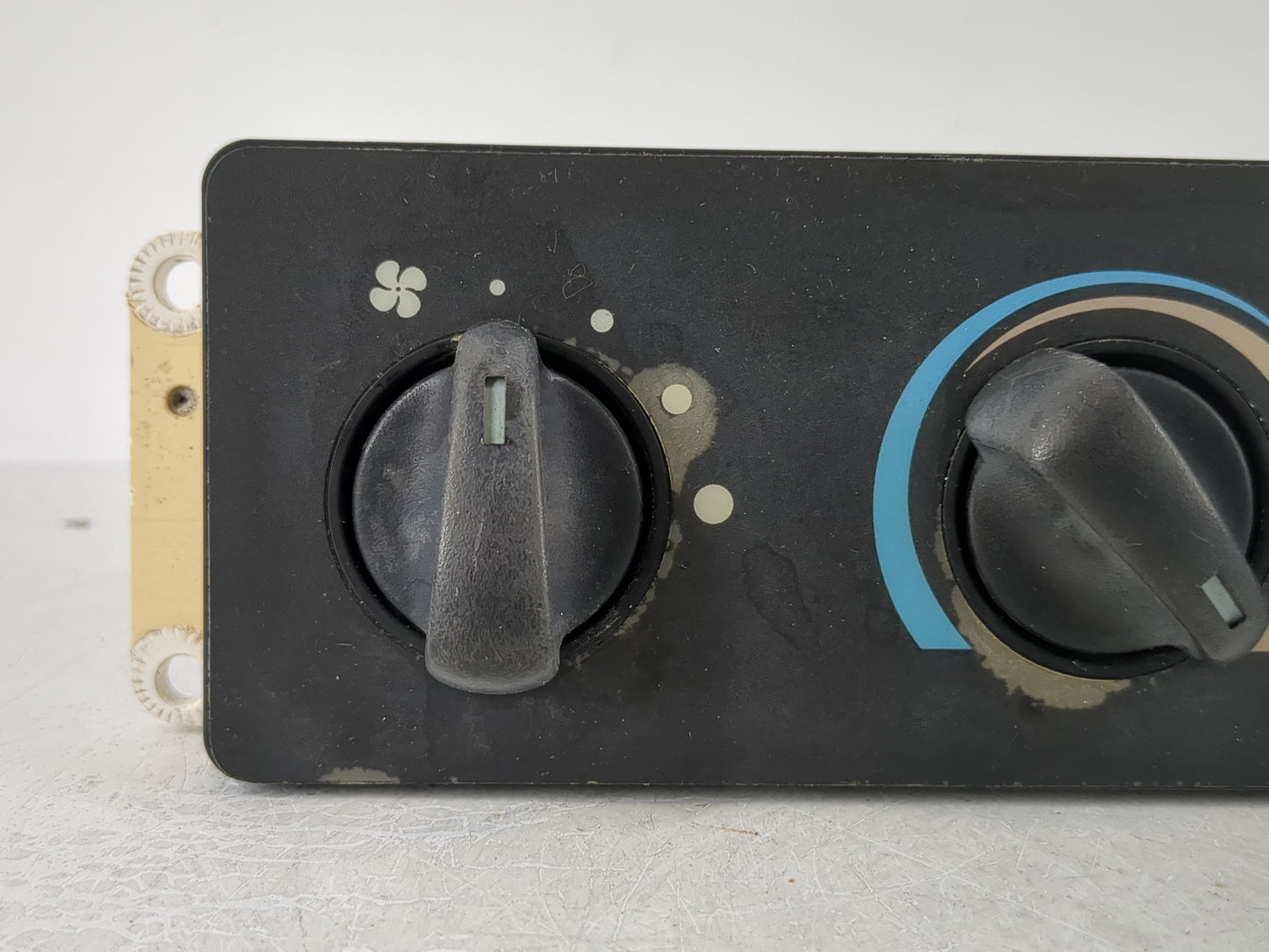 2007 Ford F-350 Super Duty Climate Control Module Temperature AC/Heater Replacement Fits OEM Used Auto Parts - Oemusedautopa