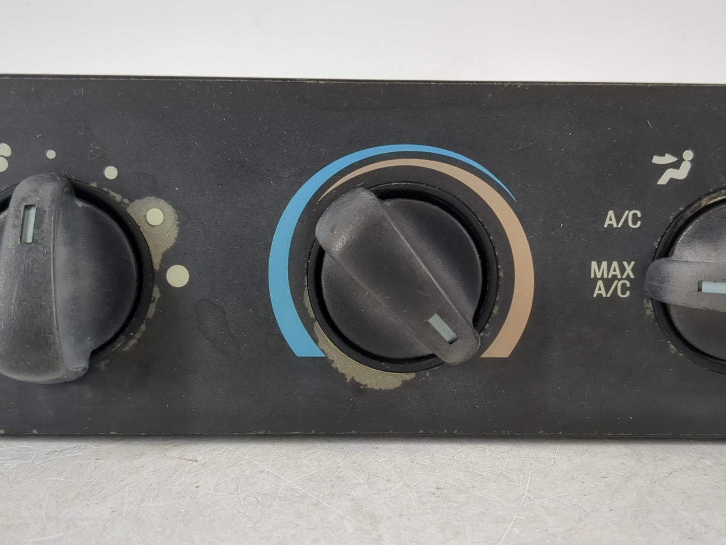 2007 Ford F-350 Super Duty Climate Control Module Temperature AC/Heater Replacement Fits OEM Used Auto Parts - Oemusedautopa