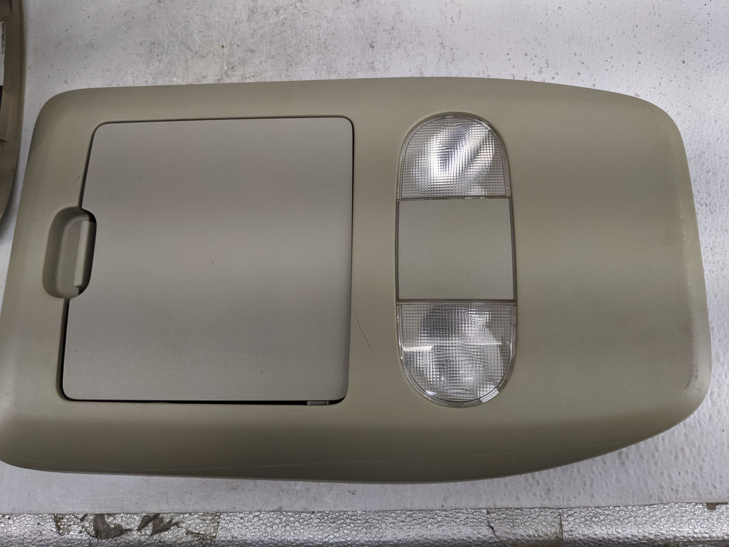 2007 Ford F150 Overhead Roof Console Tan - Oemusedautoparts1.com