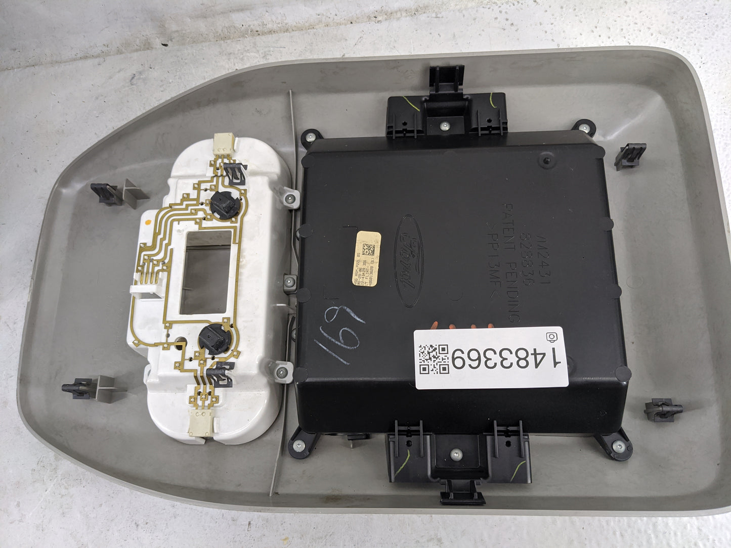 2007 Ford F150 Overhead Roof Console Tan - Oemusedautoparts1.com