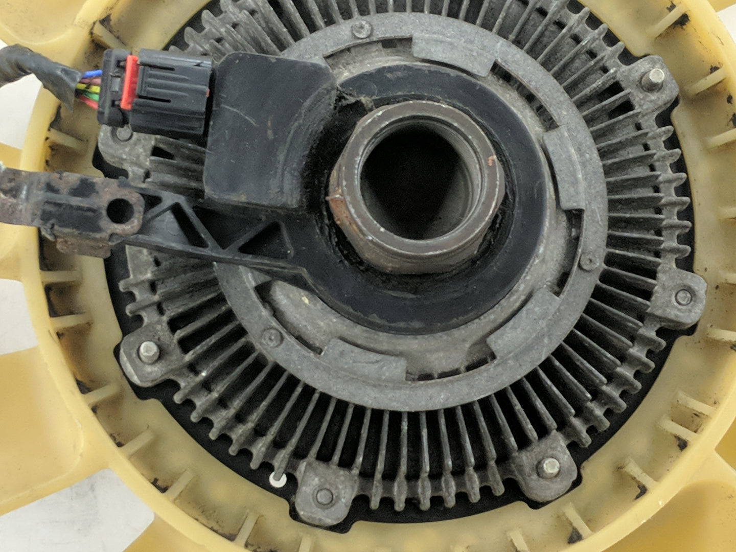 Ford F150 Radiator Cooling Fan Clutch 1483832 - Oemusedautoparts1.com