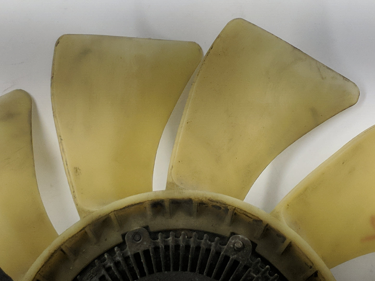 Ford F150 Radiator Cooling Fan Clutch 1483833 - Oemusedautoparts1.com