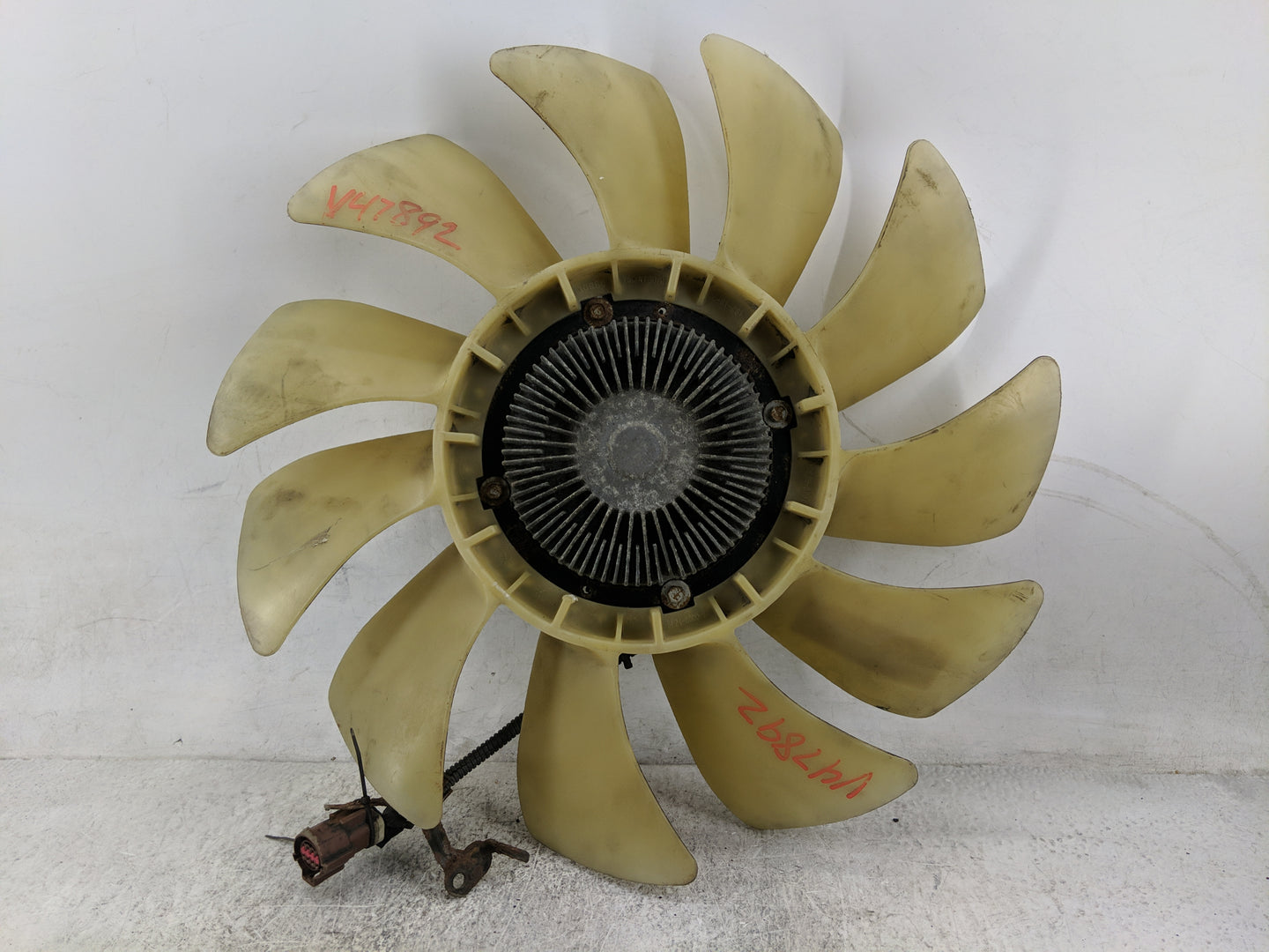 Ford F150 Radiator Cooling Fan Clutch 1483833 - Oemusedautoparts1.com