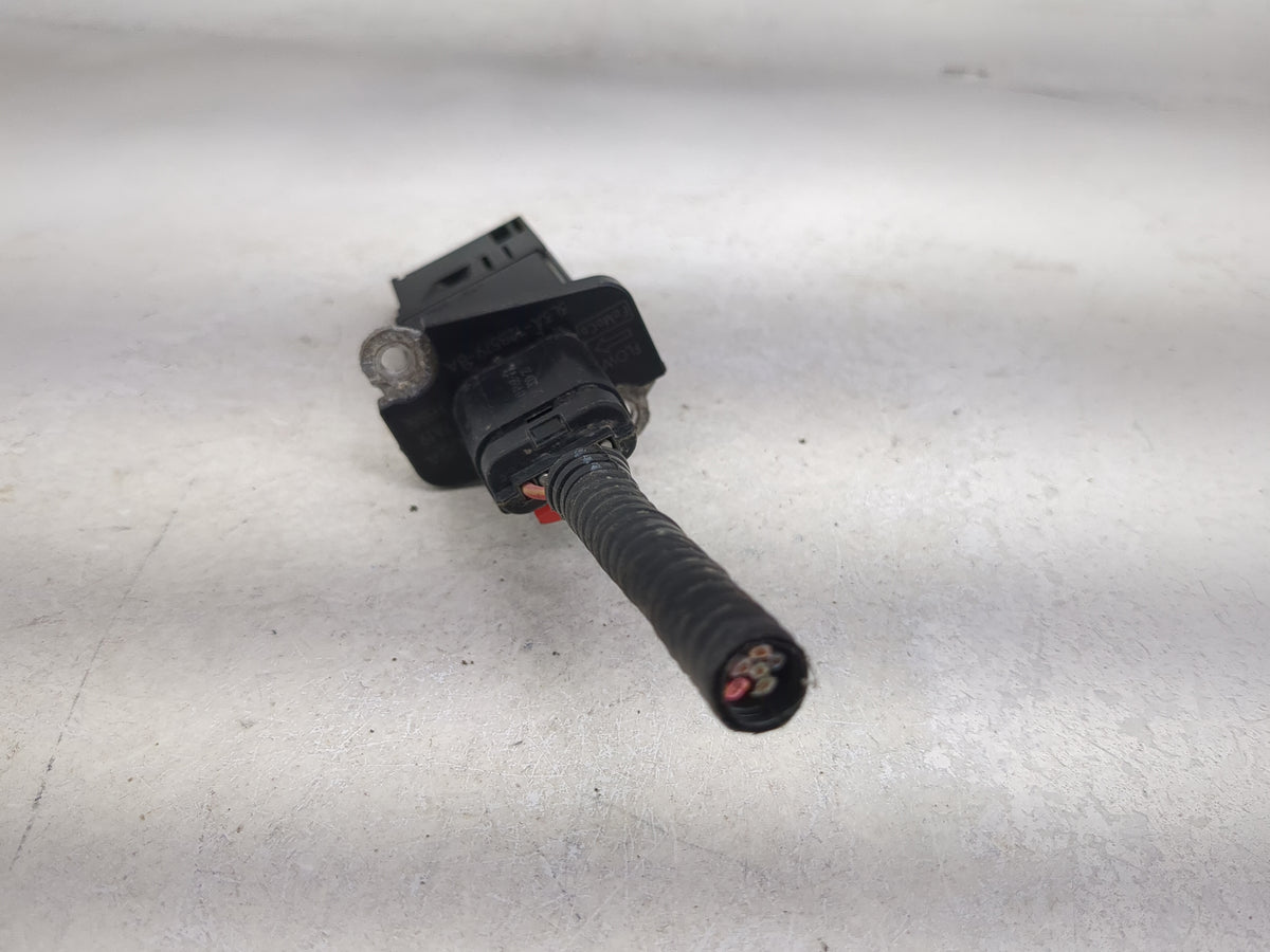 Ford F150 Mass Air Flow Meter Maf Sensor 1486197 - Oemusedautoparts1.com
