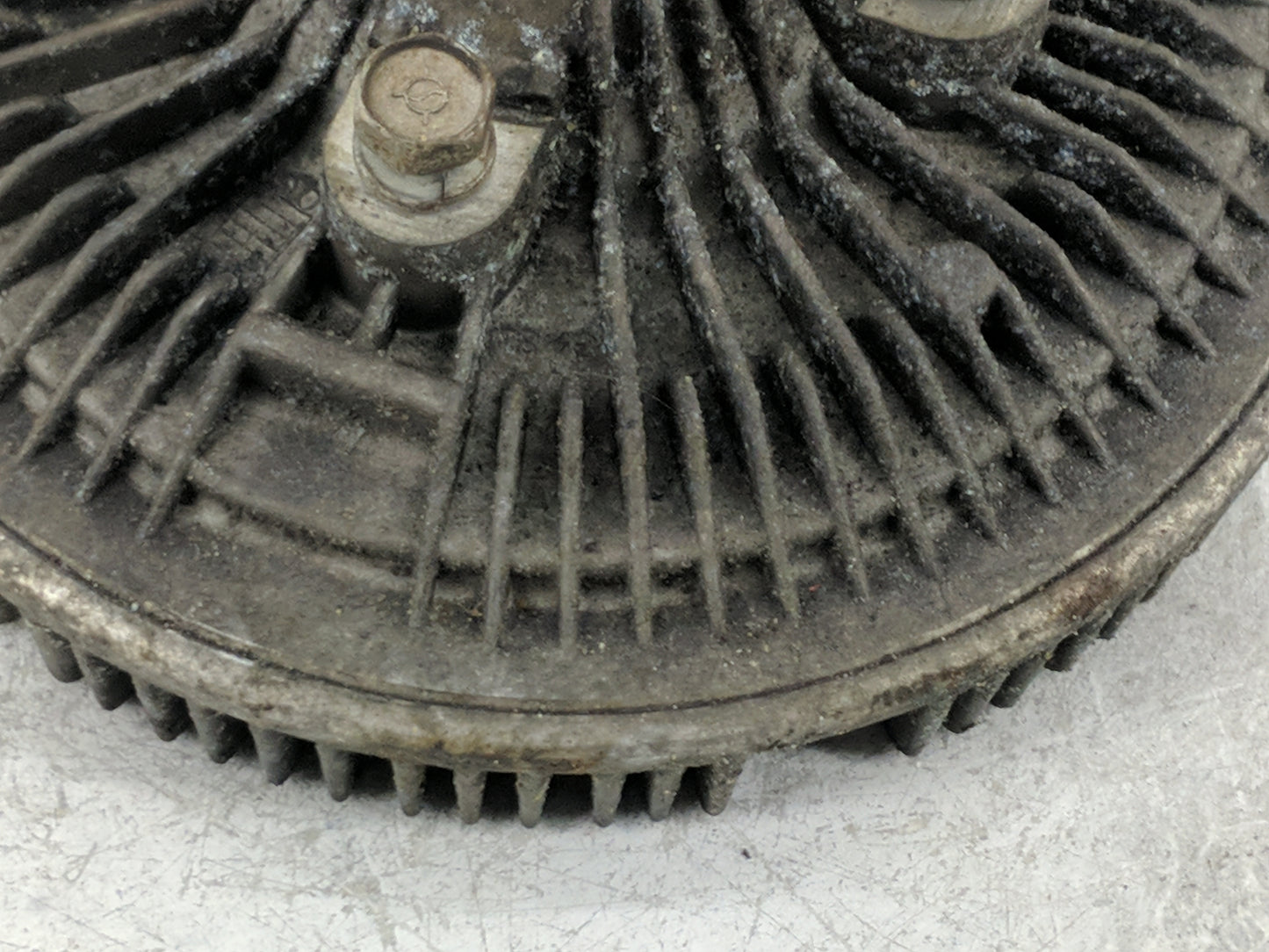 Ford F250sd Radiator Cooling Fan Clutch - Oemusedautoparts1.com
