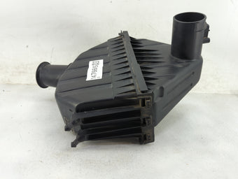 compare product 2005-2007 Ford Five Hundred Air Cleaner Intake-duct Hose Tube 1476605
