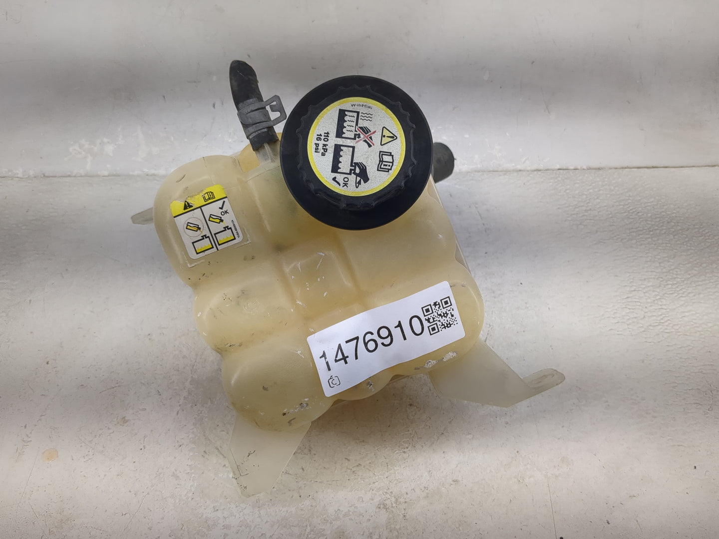 2005 Ford Five Hundred Radiator Coolant Overflow Expansion Tank Bottle 1476910 - Oemusedautoparts1.com
