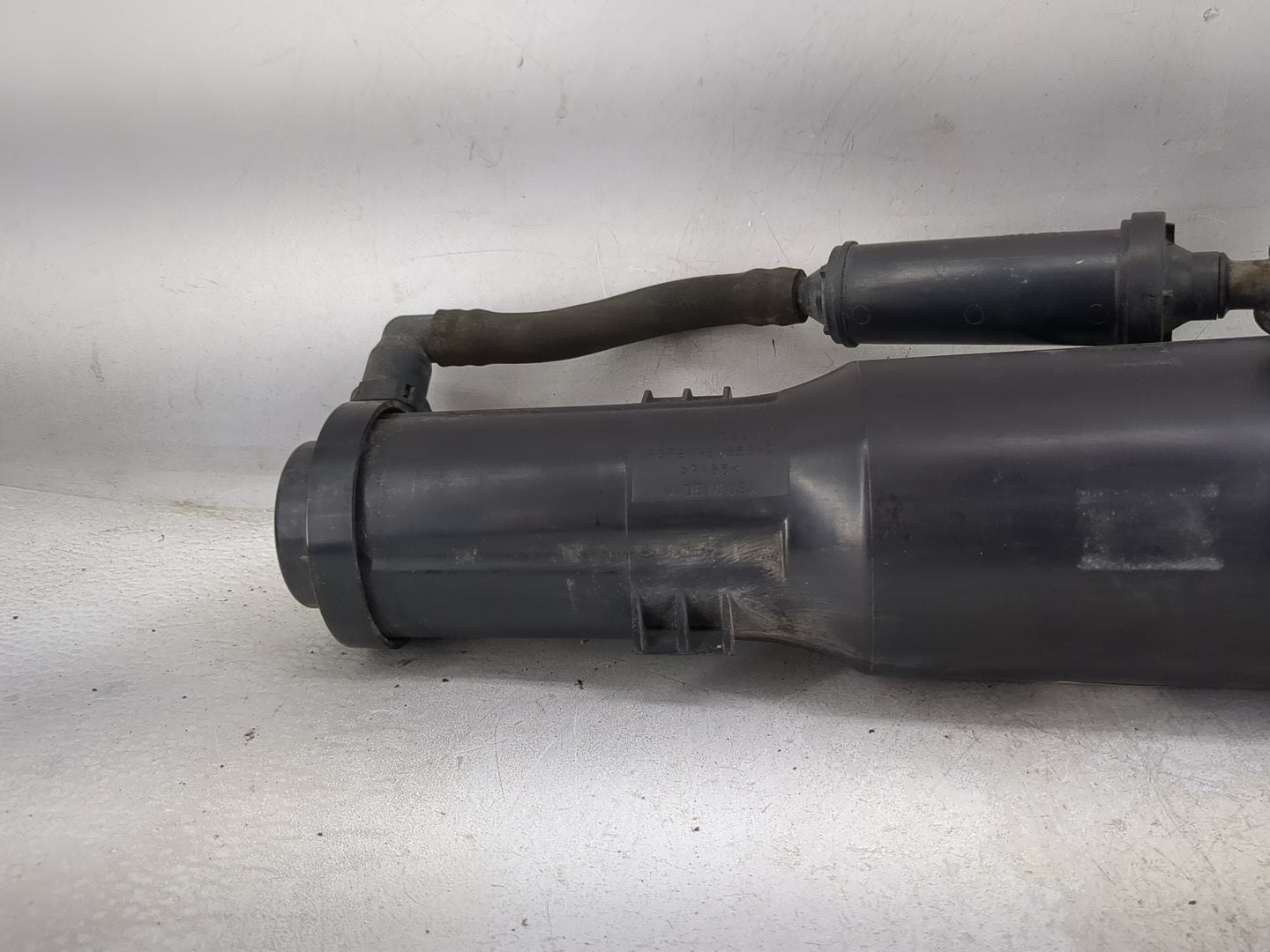 2007 Ford Five Hundred Fuel Vapor Charcoal Canister - Oemusedautoparts1.com