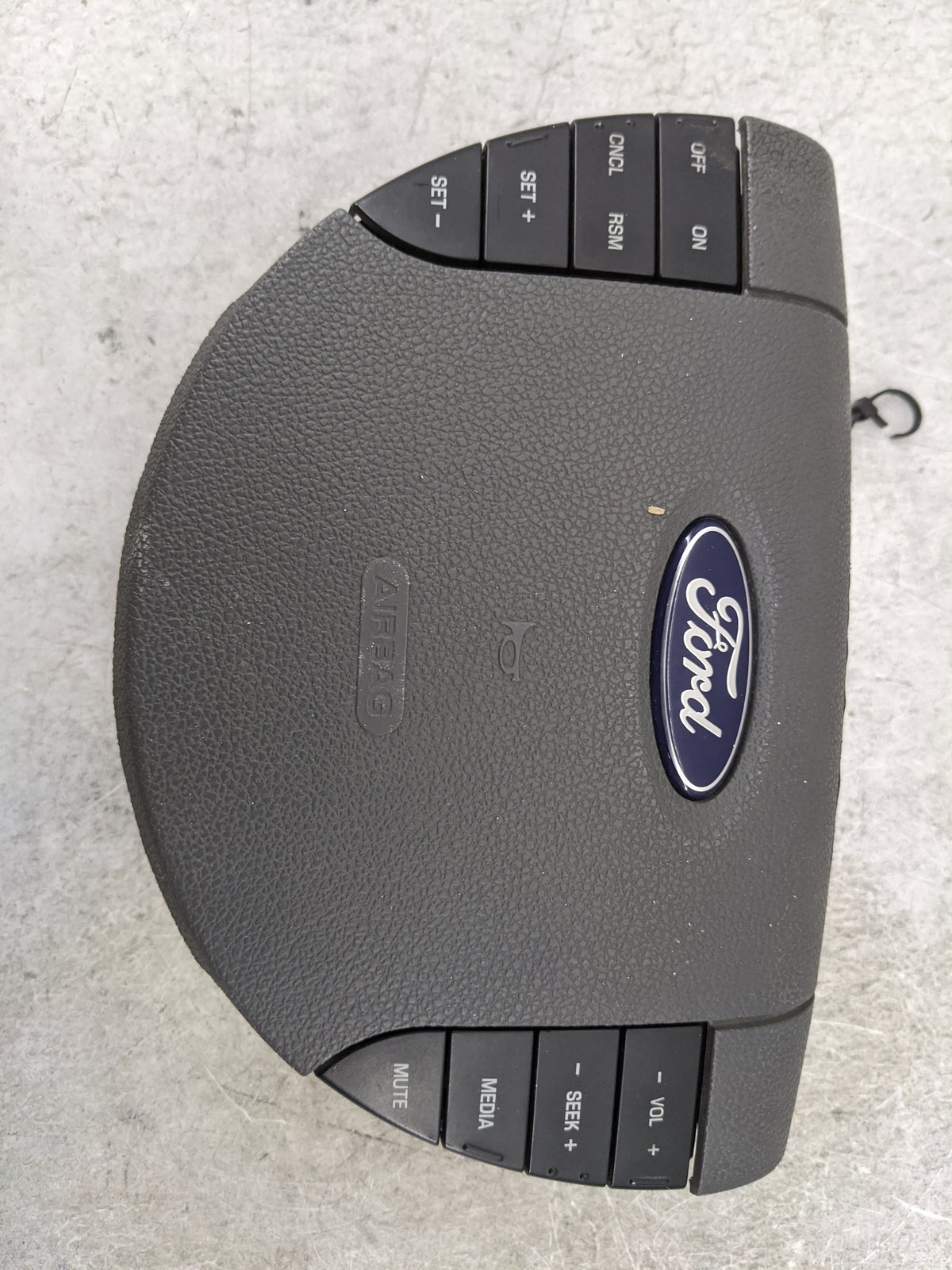 2005-2007 Ford Five Hundred Air Bag Driver Left Steering Wheel Mounted 1477601 - Oemusedautoparts1.com