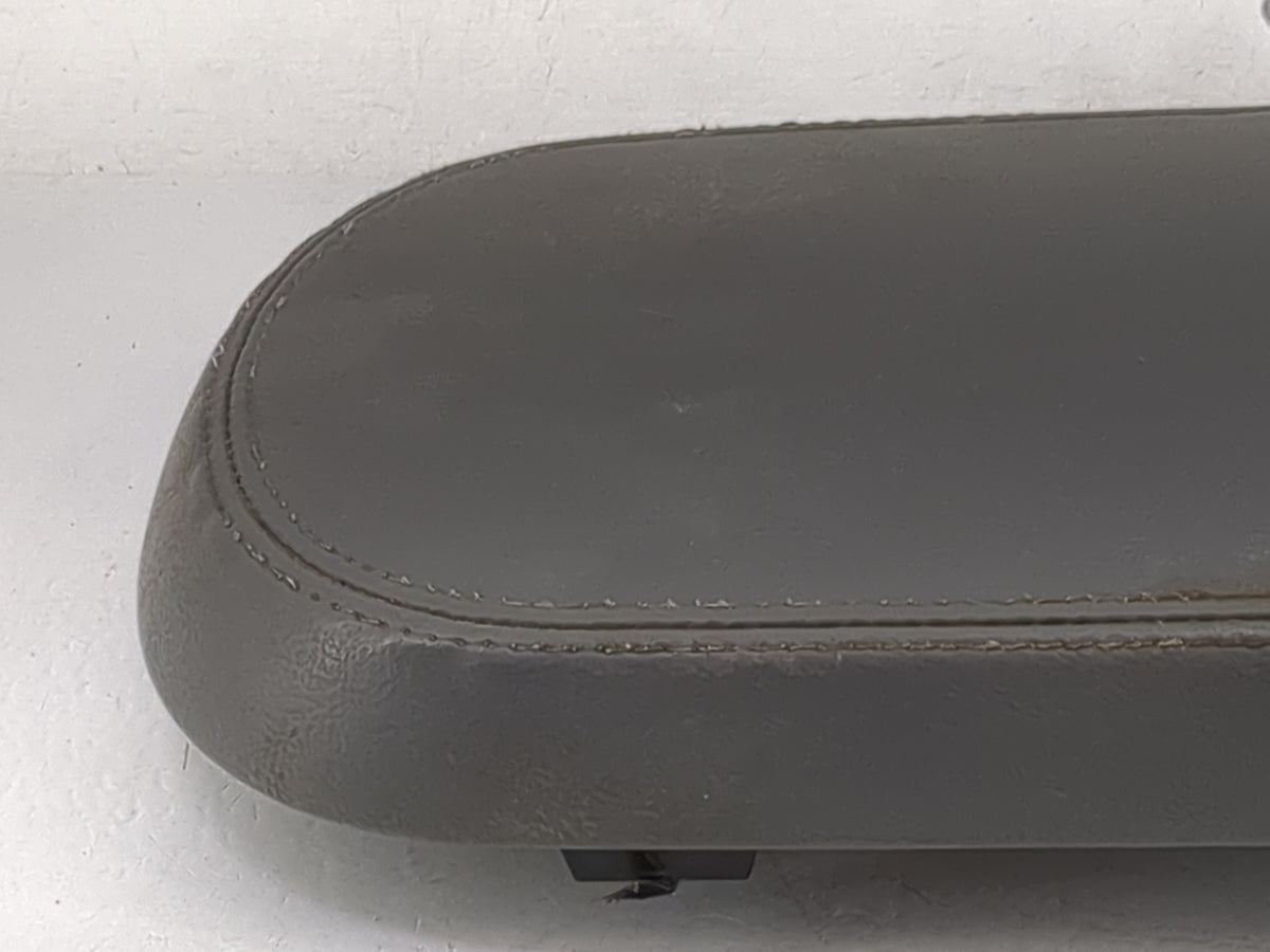 2007 Ford Five Hundred Center Console Armrest Cover Lid Fits OEM Used Auto Parts - Oemusedautoparts1.com