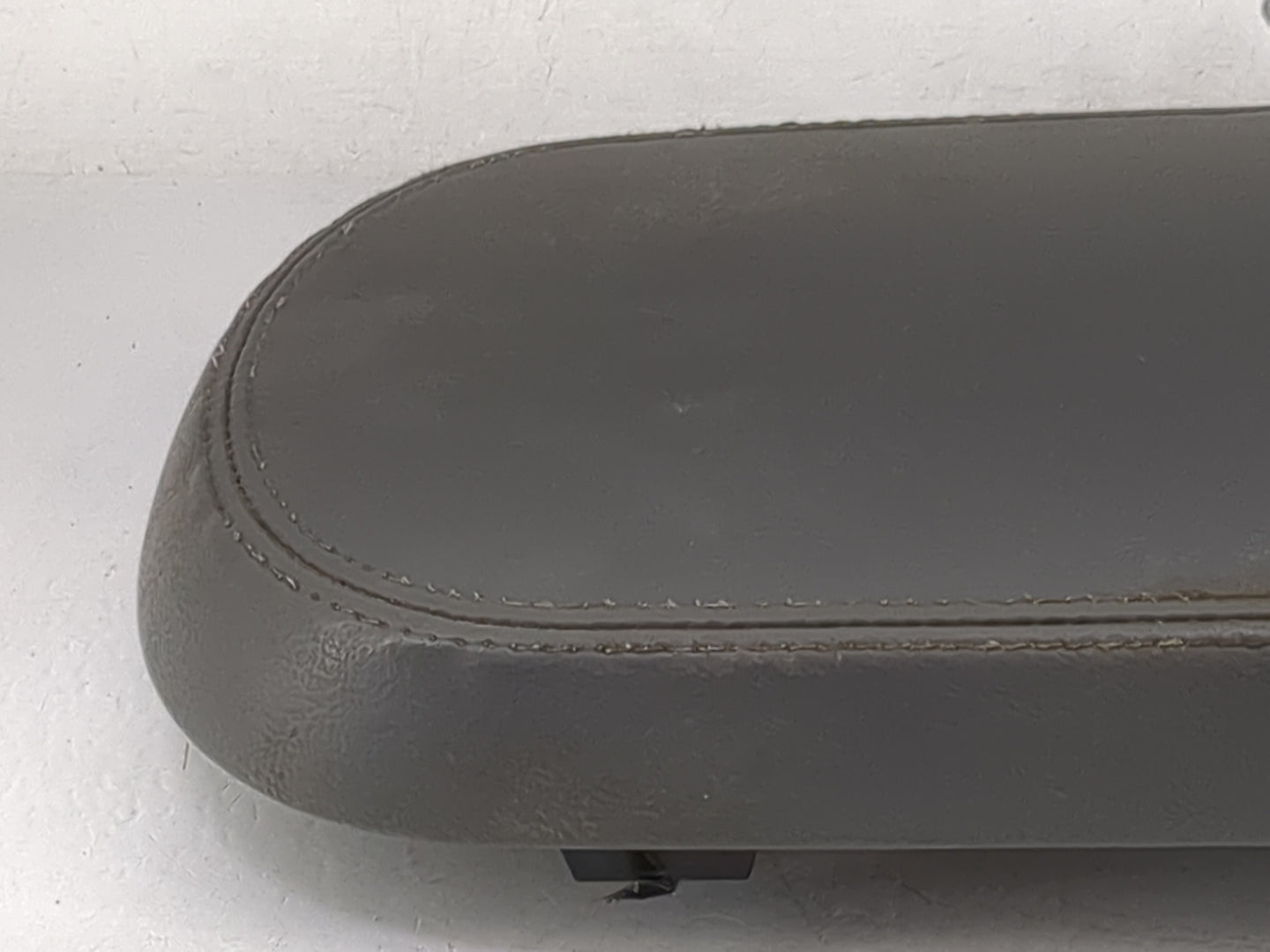 2007 Ford Five Hundred Center Console Armrest Cover Lid Fits OEM Used Auto Parts - Oemusedautoparts1.com