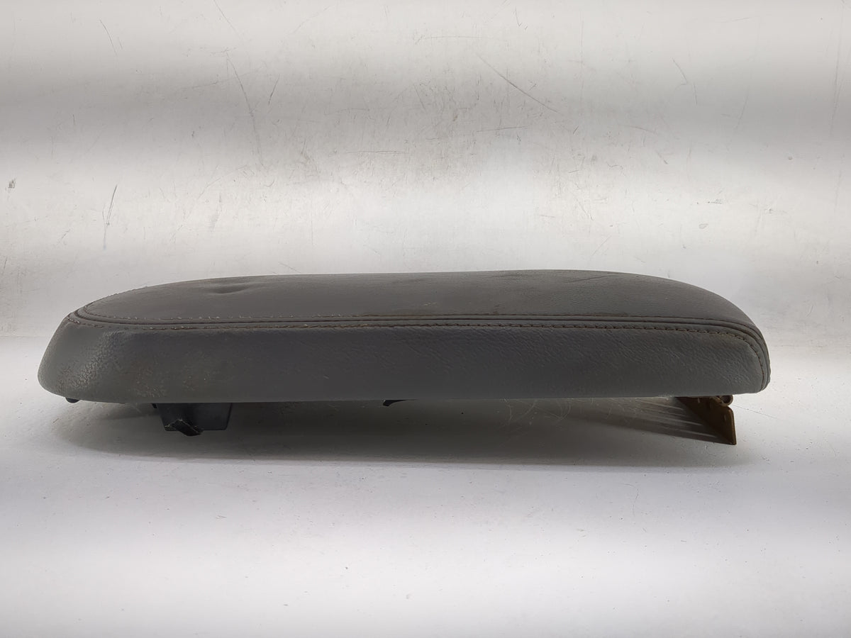 2007 Ford Five Hundred Center Console Armrest Cover Lid Fits OEM Used Auto Parts - Oemusedautoparts1.com