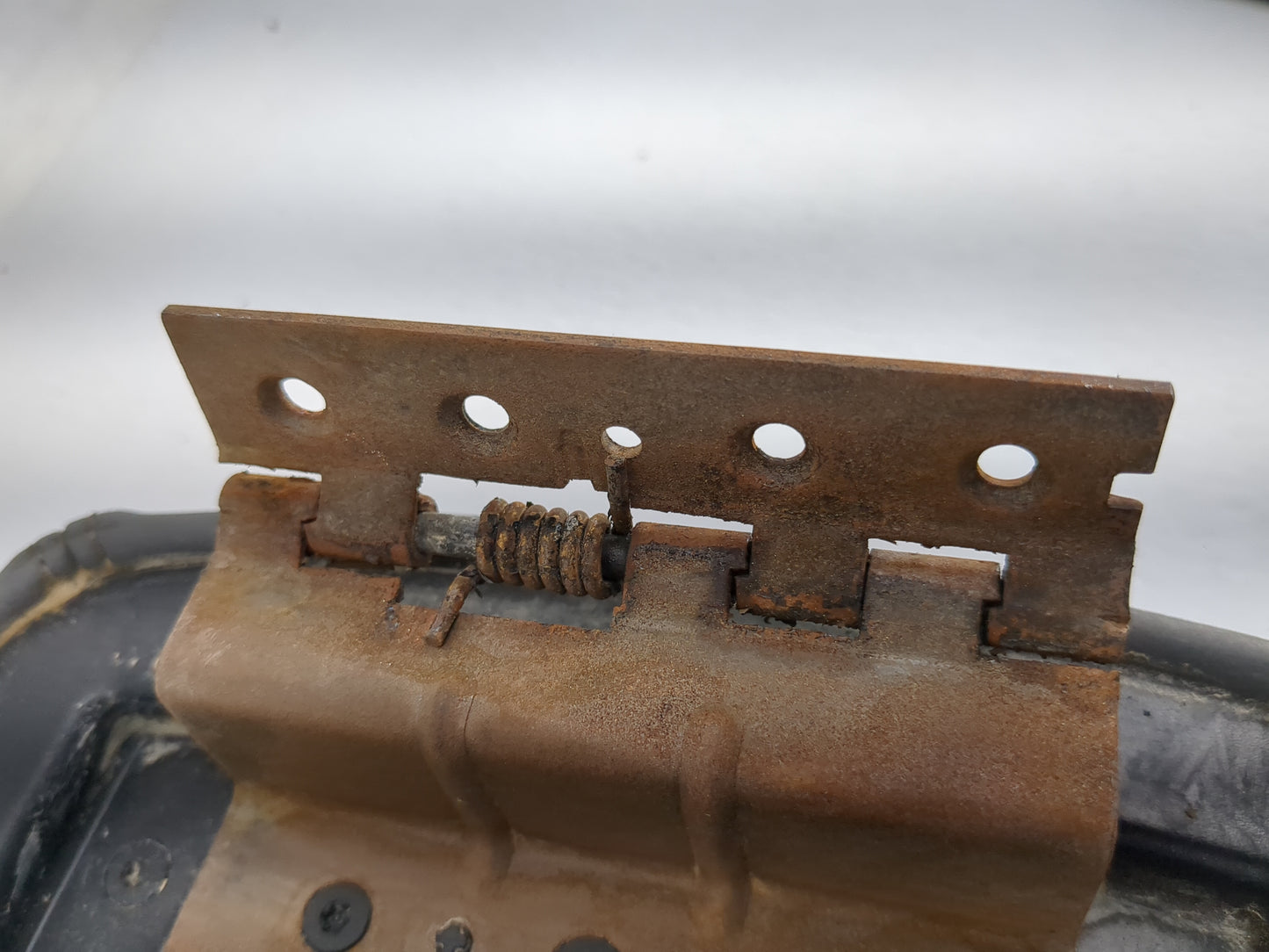 2007 Ford Five Hundred Center Console Armrest Cover Lid Fits OEM Used Auto Parts - Oemusedautoparts1.com