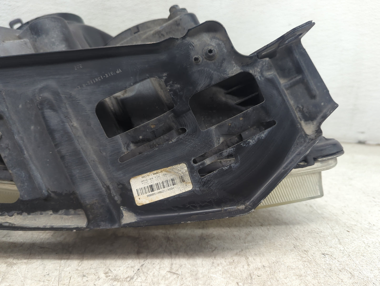 2005-2007 Ford Five Hundred Driver Left Oem Head Light Headlight Lamp - Oemusedautoparts1.com