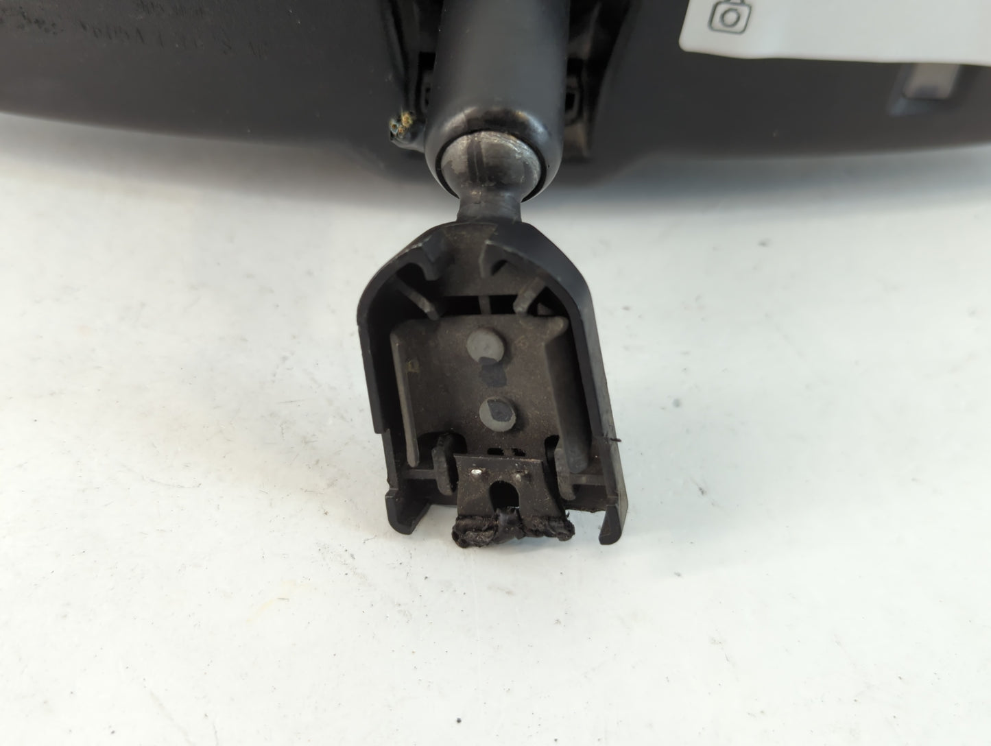 2007 Ford Five Hundred Interior Rear View Mirror Replacement OEM P/N:E11015892 Fits OEM Used Auto Parts - Oemusedautoparts1.