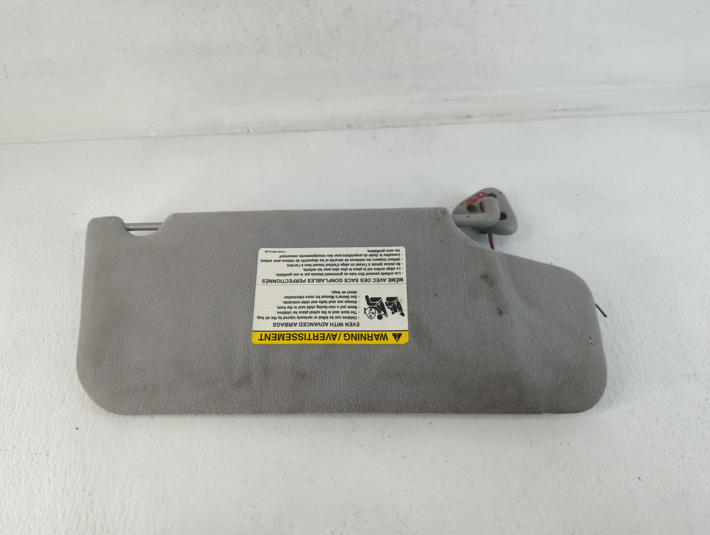 2005-2007 Ford Five Hundred Sun Visor Shade Replacement Driver Left Mirror Fits Fits 2005 2006 2007 OEM Used Auto Parts - Oe