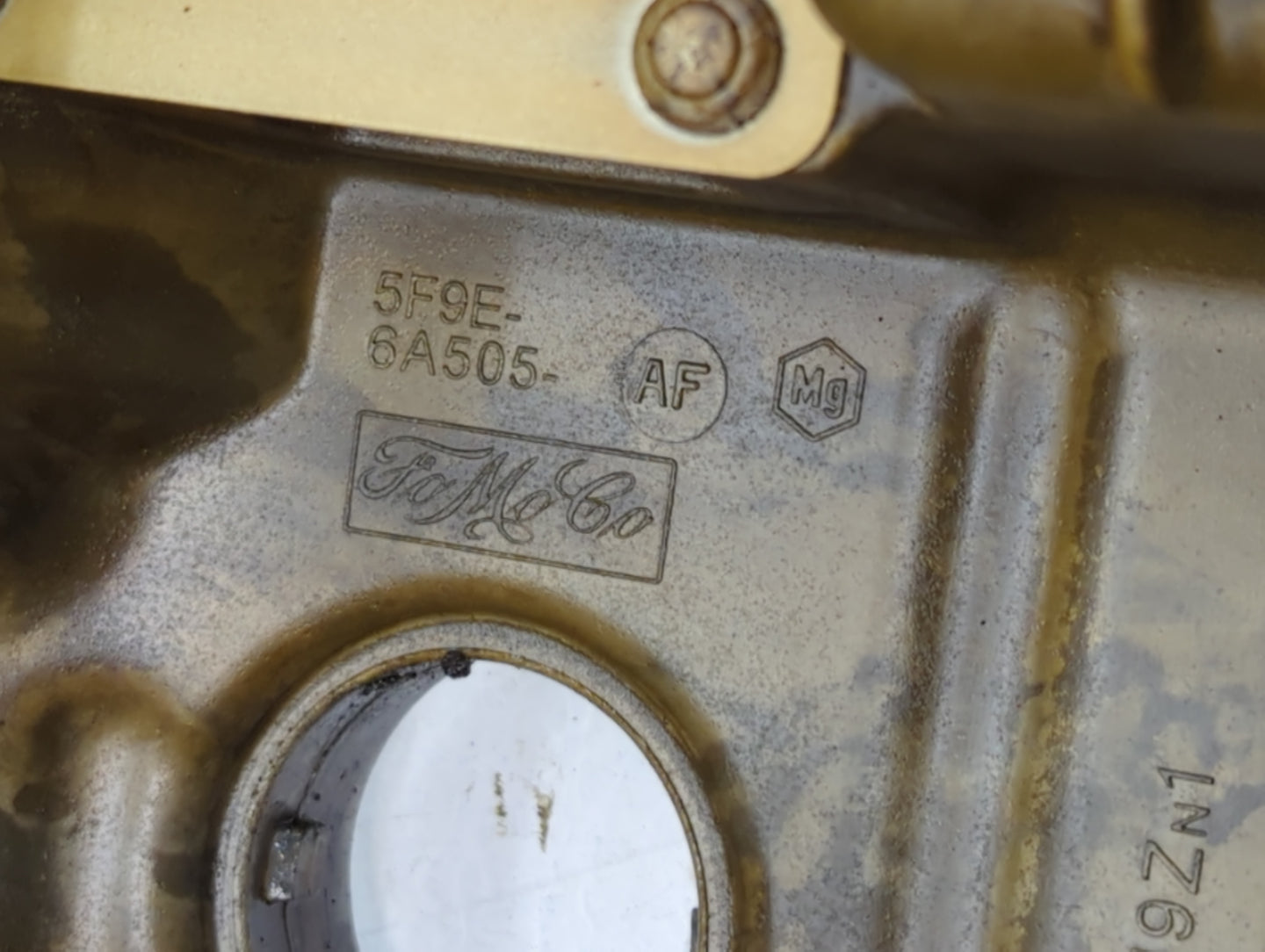 2007 Ford Five Hundred Driver Left Cylinder Head Valve Cover P/N:5f9e-68505 Fits OEM Used Auto Parts - Oemusedautoparts1.com