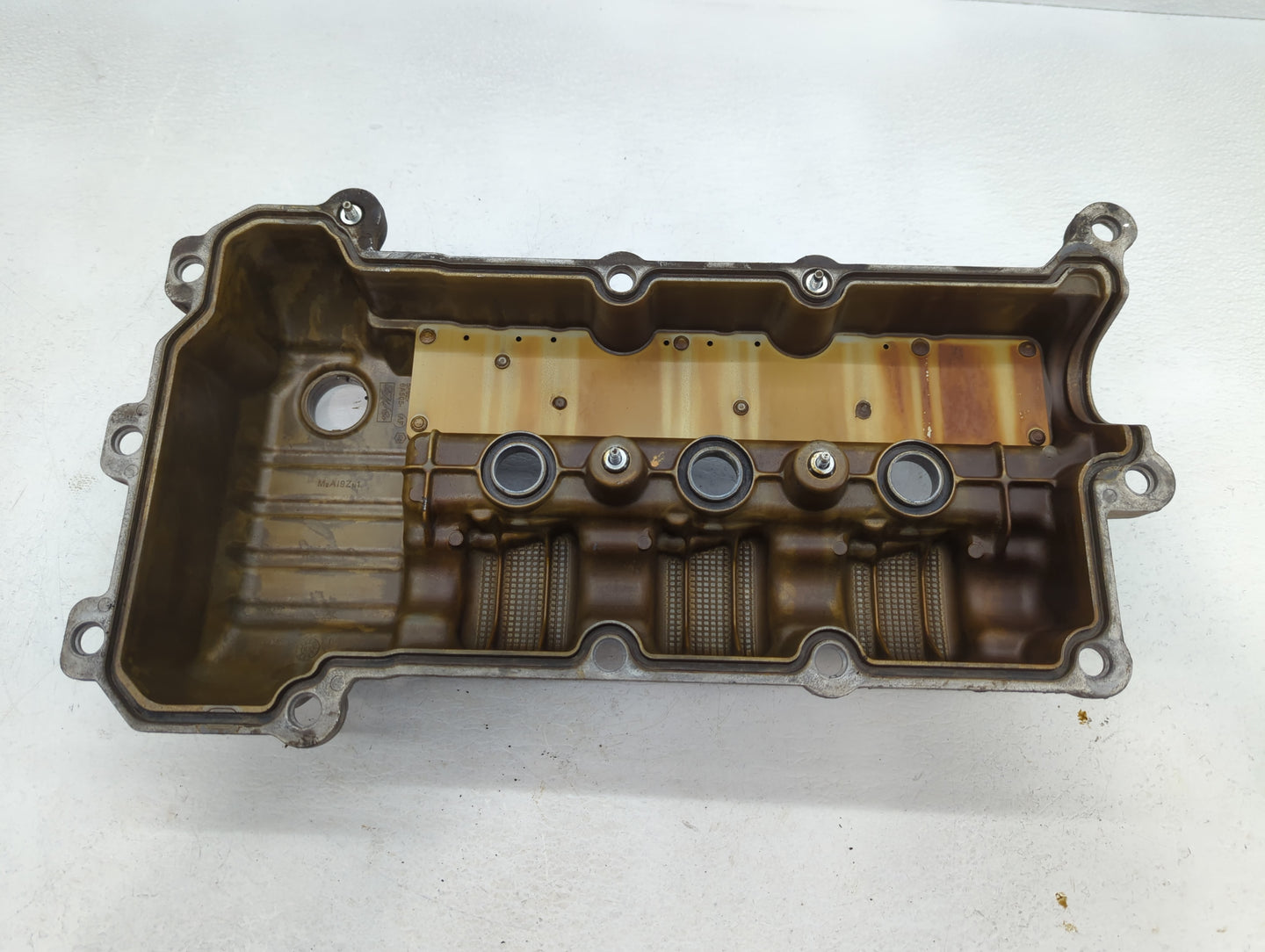 2007 Ford Five Hundred Driver Left Cylinder Head Valve Cover P/N:5f9e-68505 Fits OEM Used Auto Parts - Oemusedautoparts1.com