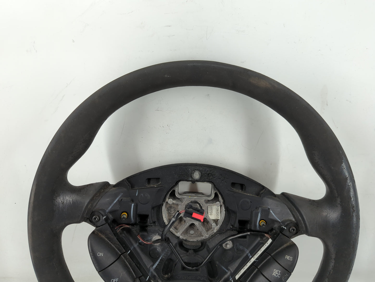 2007 Ford Focnrs Steering Wheel Oem - Oemusedautoparts1.com