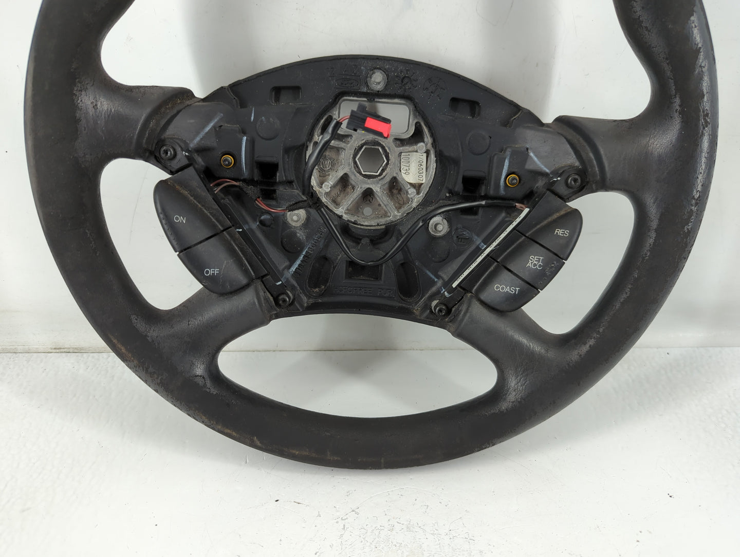 2007 Ford Focnrs Steering Wheel Oem - Oemusedautoparts1.com