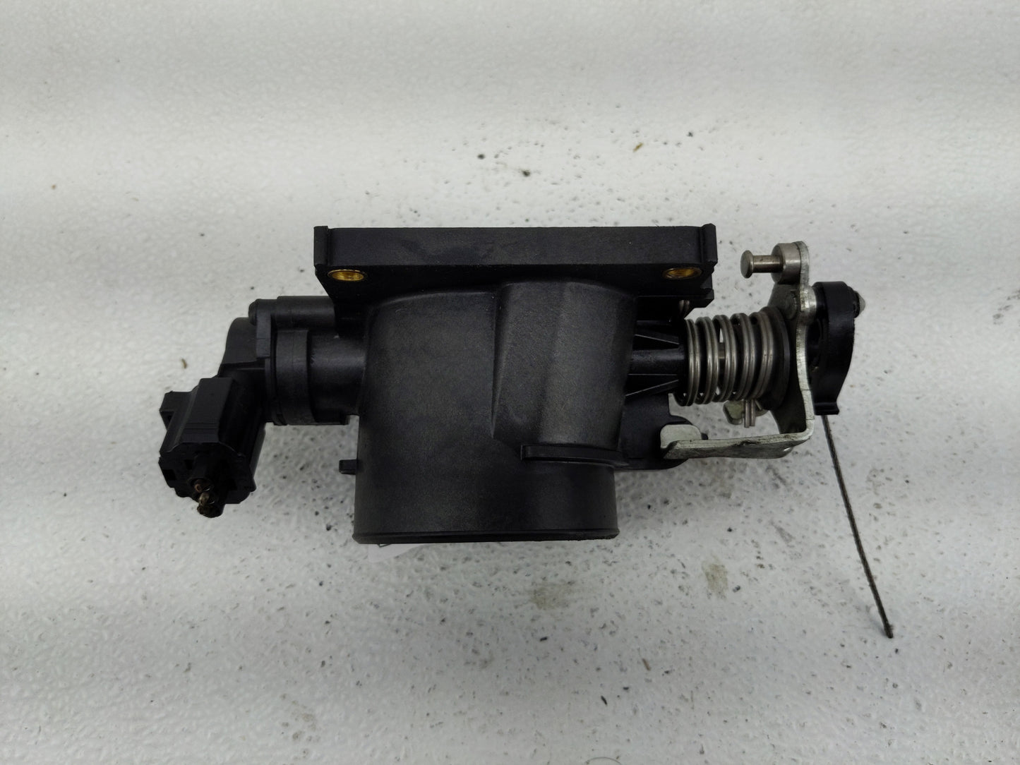 2003-2007 Ford Focus Throttle Body Fits Fits 2003 2004 2005 2006 2007 OEM Used Auto Parts - Oemusedautoparts1.com