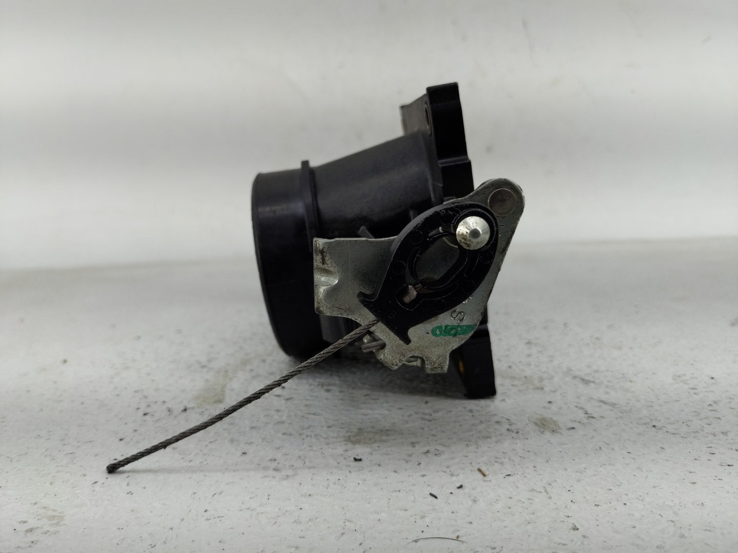2003-2007 Ford Focus Throttle Body Fits Fits 2003 2004 2005 2006 2007 OEM Used Auto Parts - Oemusedautoparts1.com