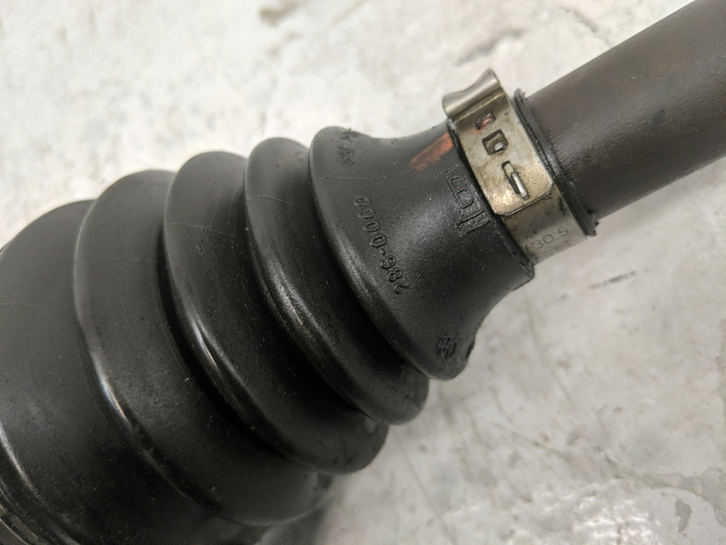 2006-2011 Ford Focus Axle Shaft Front Driver Cv C/v - Oemusedautoparts1.com