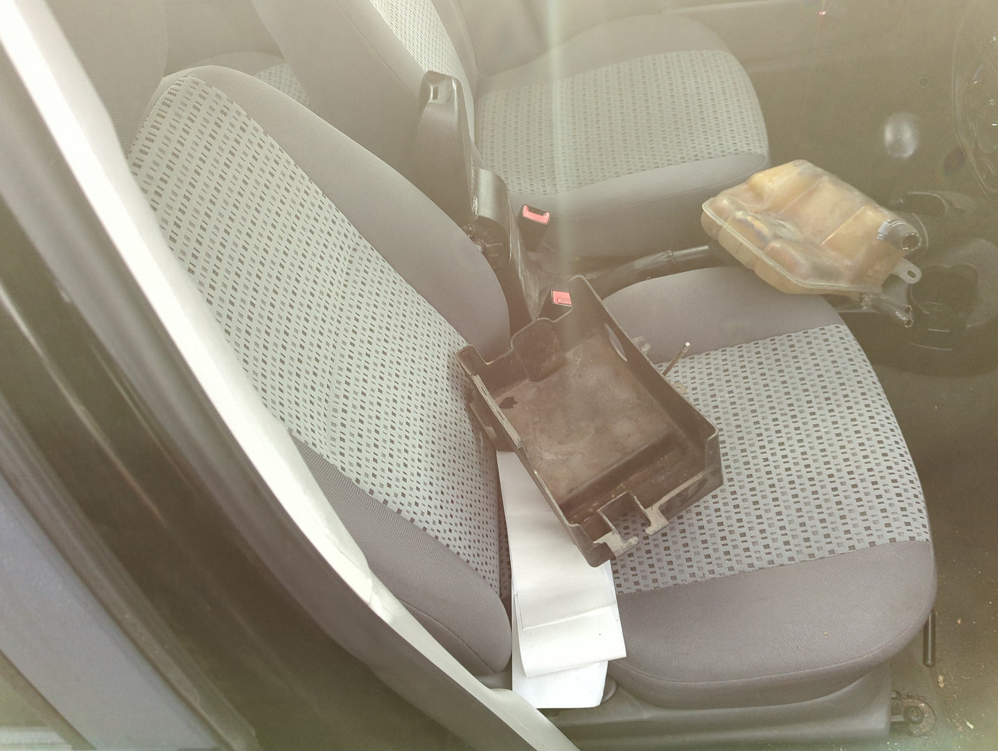 2006-2007 Ford Focus Passenger Front Seat Oem 1267476 - Oemusedautoparts1.com
