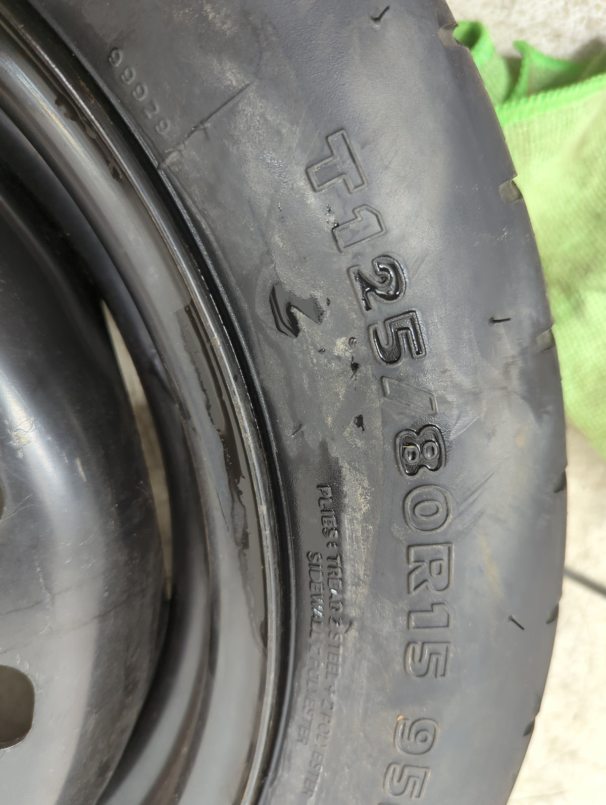 2000-2011 Ford Focus Spare Donut Tire Wheel Rim Oem 1318294 - Oemusedautoparts1.com