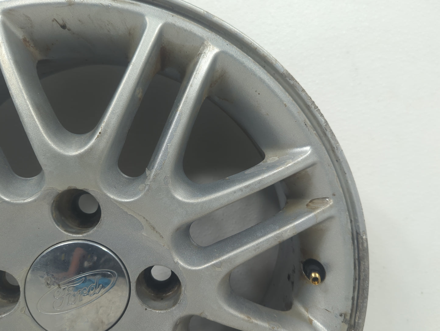 2007 Ford Focus Oem Wheel Rim 1389112 - Oemusedautoparts1.com