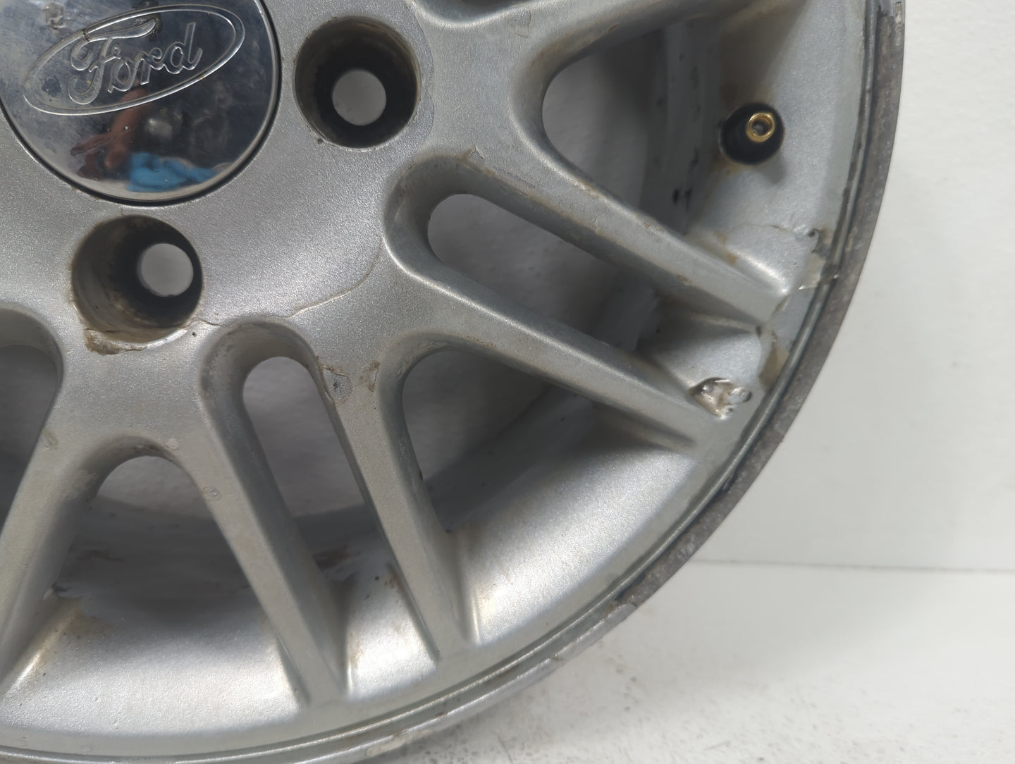 2007 Ford Focus Oem Wheel Rim 1389112 - Oemusedautoparts1.com