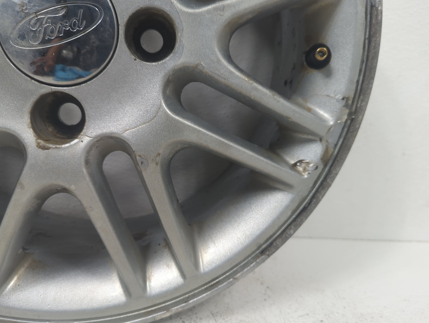 2007 Ford Focus Oem Wheel Rim 1389112 - Oemusedautoparts1.com