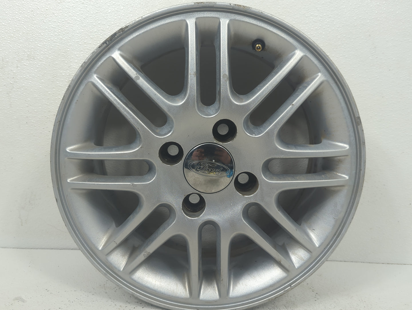 2007 Ford Focus Oem Wheel Rim 1389114 - Oemusedautoparts1.com