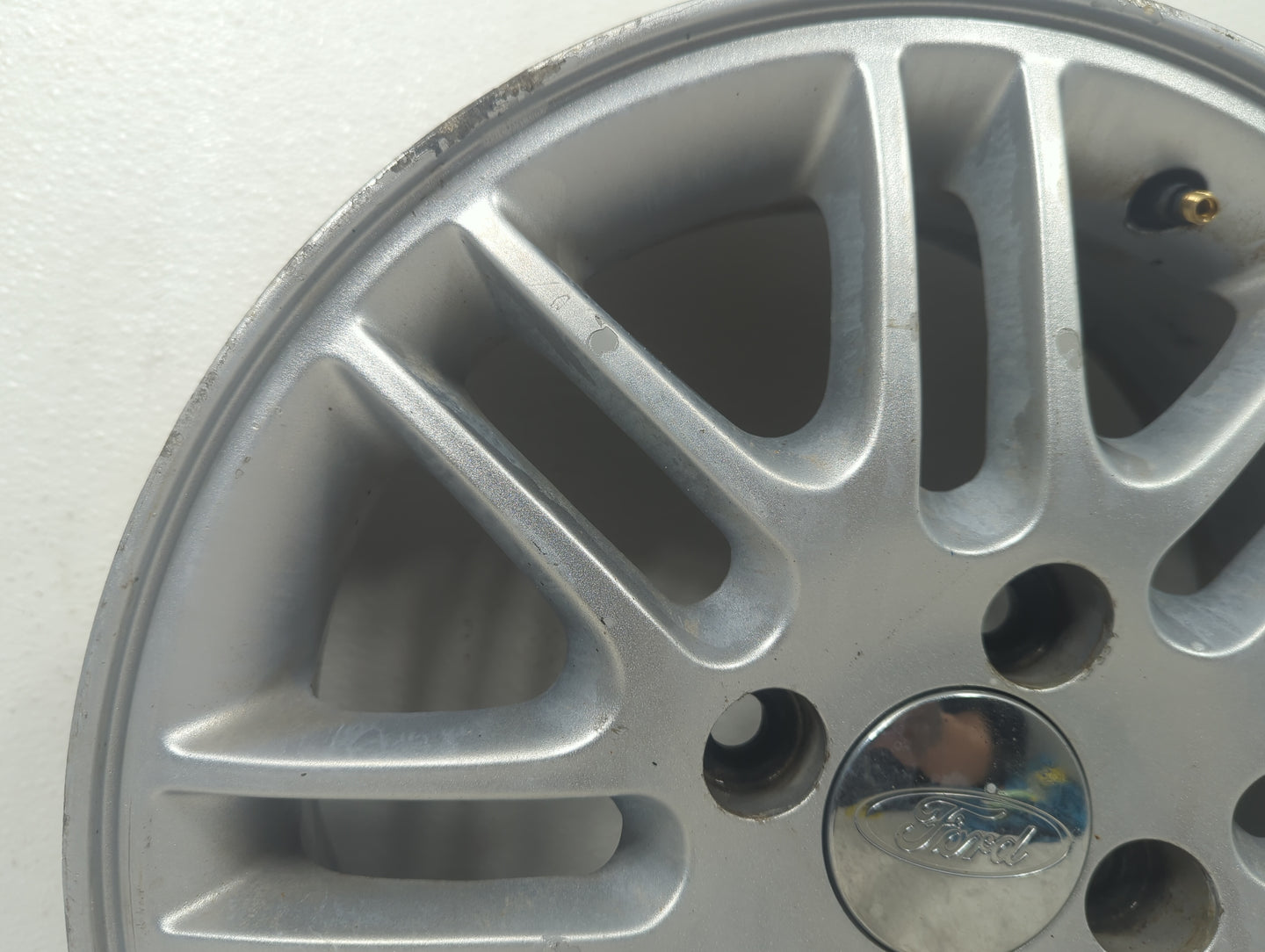 2007 Ford Focus Oem Wheel Rim 1389114 - Oemusedautoparts1.com